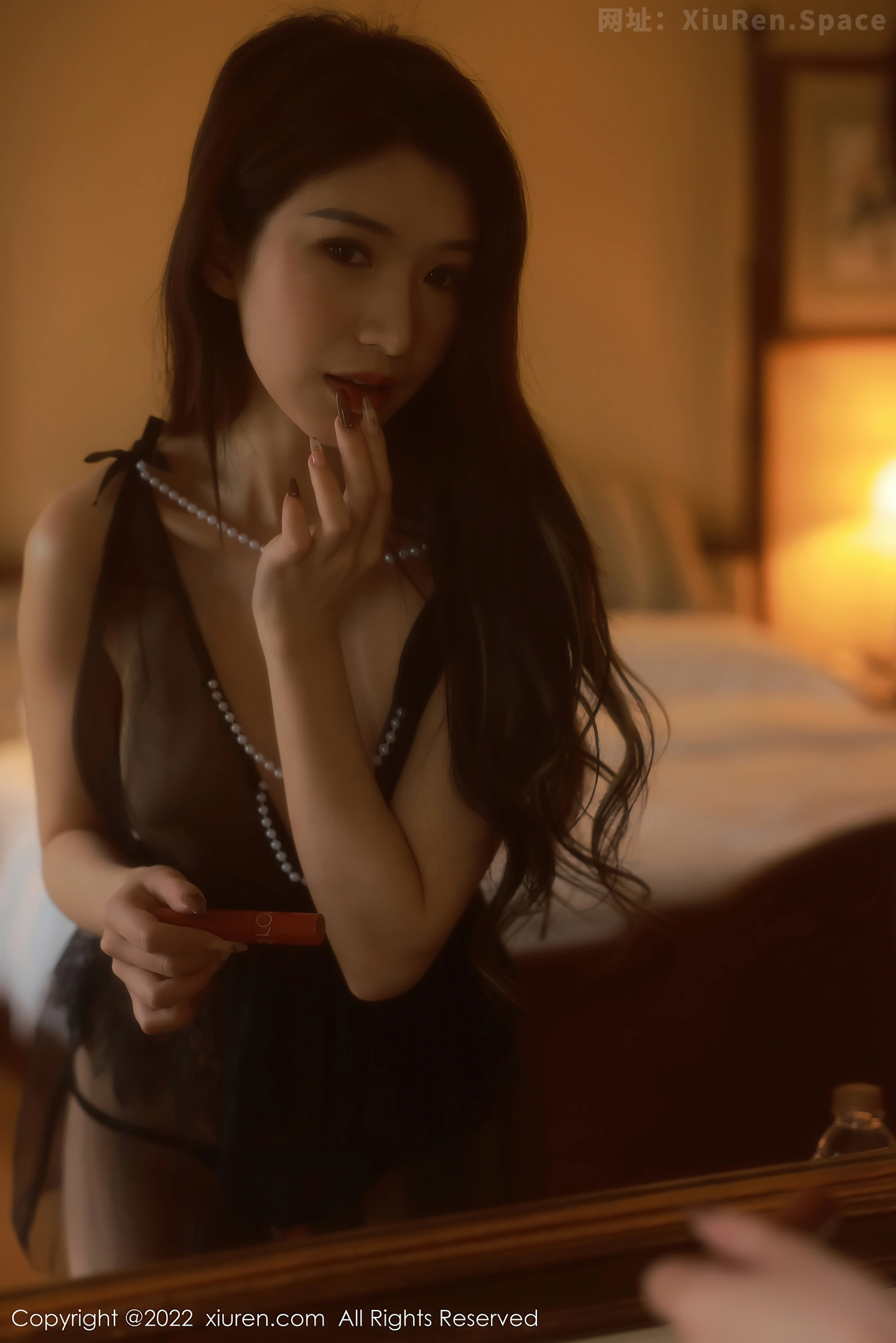 图片[2]-[XiuRen秀人网] VOL.5185 模特hebe韩心雨澳门旅拍黑色轻透薄纱裙露丁字裤秀翘臀诱惑写真62P-秀人网官方网站